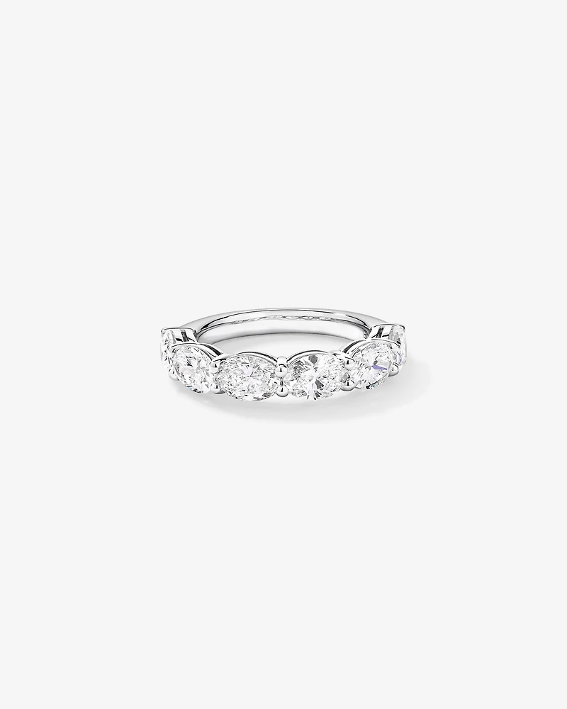 Alliance en or blanc 14 carats sertie d'un diamant ovale de 3,00 cultivé laboratoire