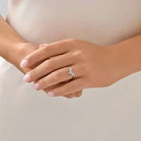 Bague de mariage avec 0,14 carat TW de diamants en or blanc 14kt