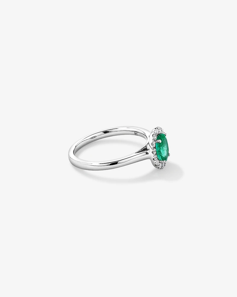 Bague ovale TW de 0,25 carat en émeraude et diamant en platine recyclé