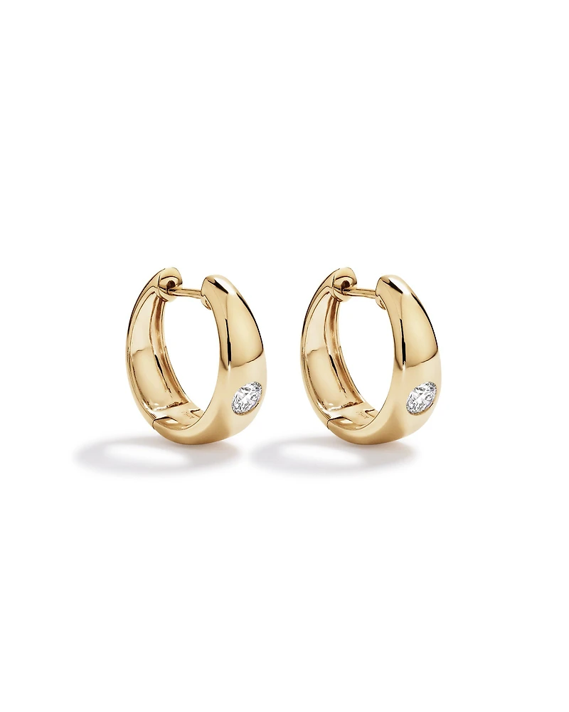 0,24 carat TW de boucles d’oreilles rondes Huggie en diamant brillant cultivées en laboratoire en or jaune 10 kt