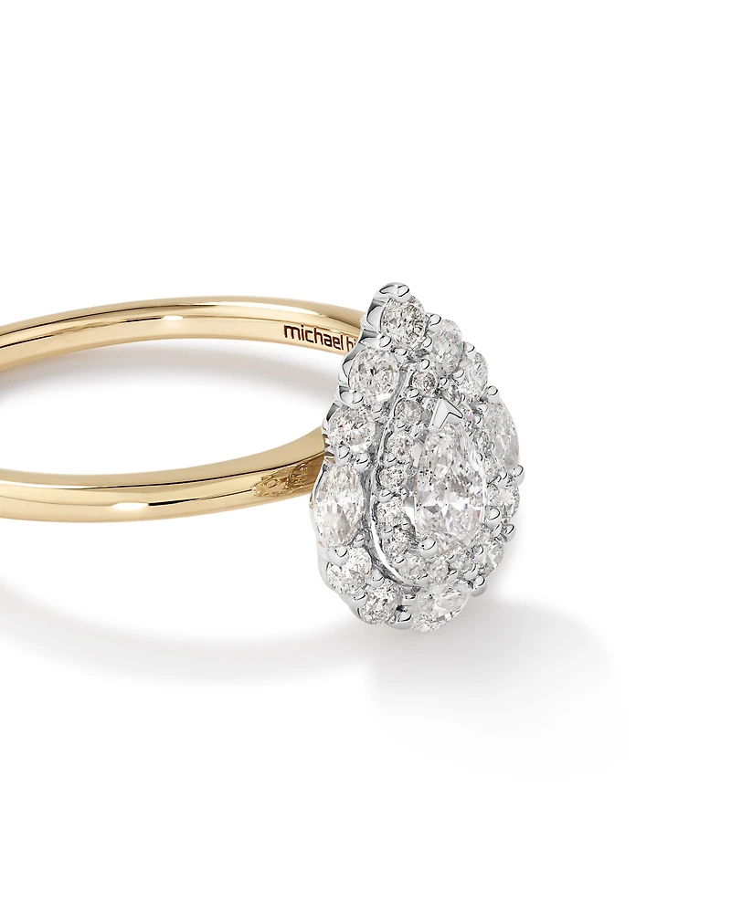 Bague de fiançailles halo en or jaune et blanc 14 carats avec diamant taille poire, marquise et brillant rond d'un poids total de 0,67 carat.