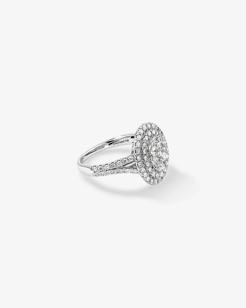 Bague halo de diamants ovales de 1,30 carat en or blanc 10 kt