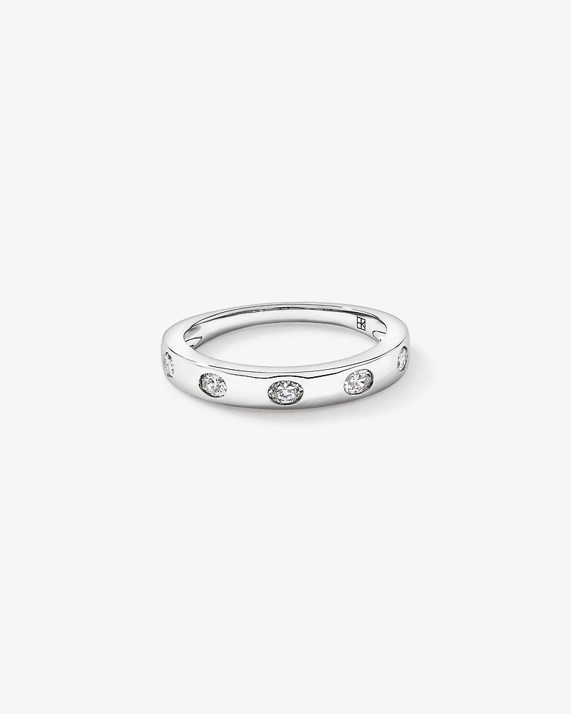 0.22TW Oval Laboratory-Grown Diamond Wedding Band 14kt Gold
