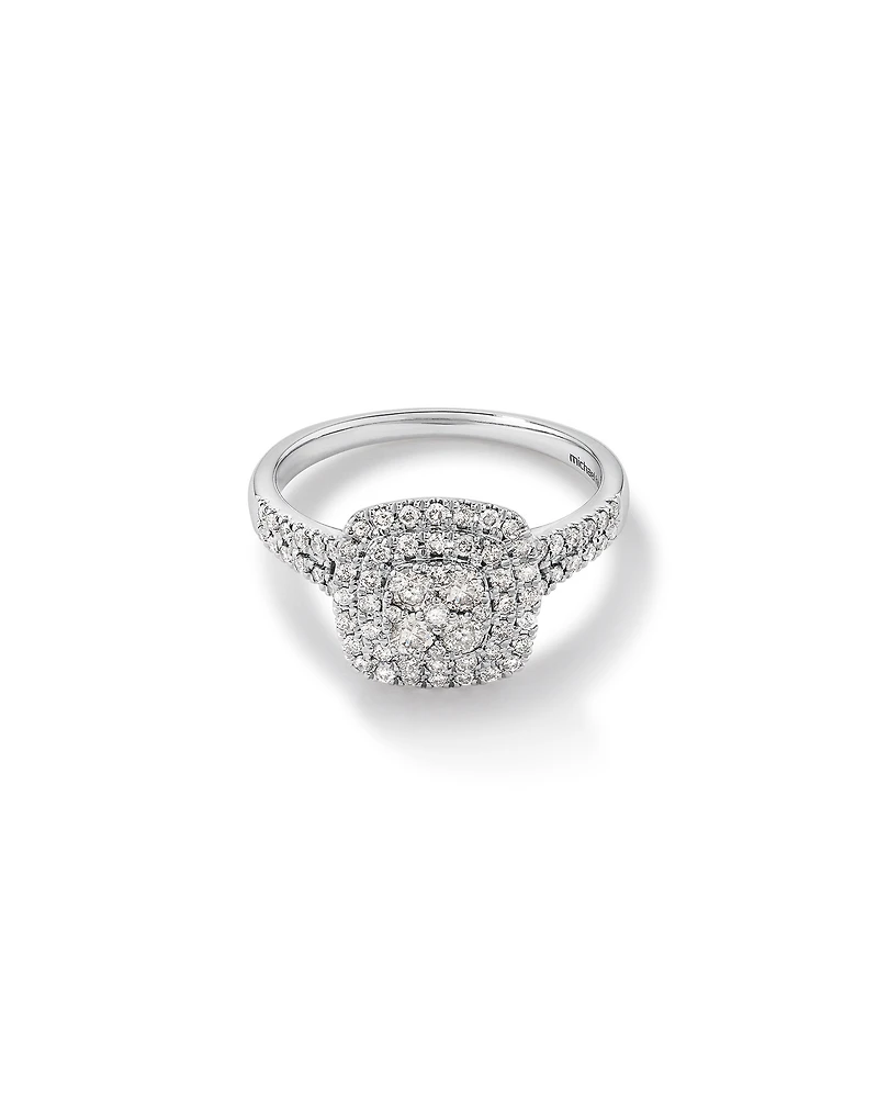 Bague halo de diamants taille coussin de 0,65 carat en or blanc 10 kt
