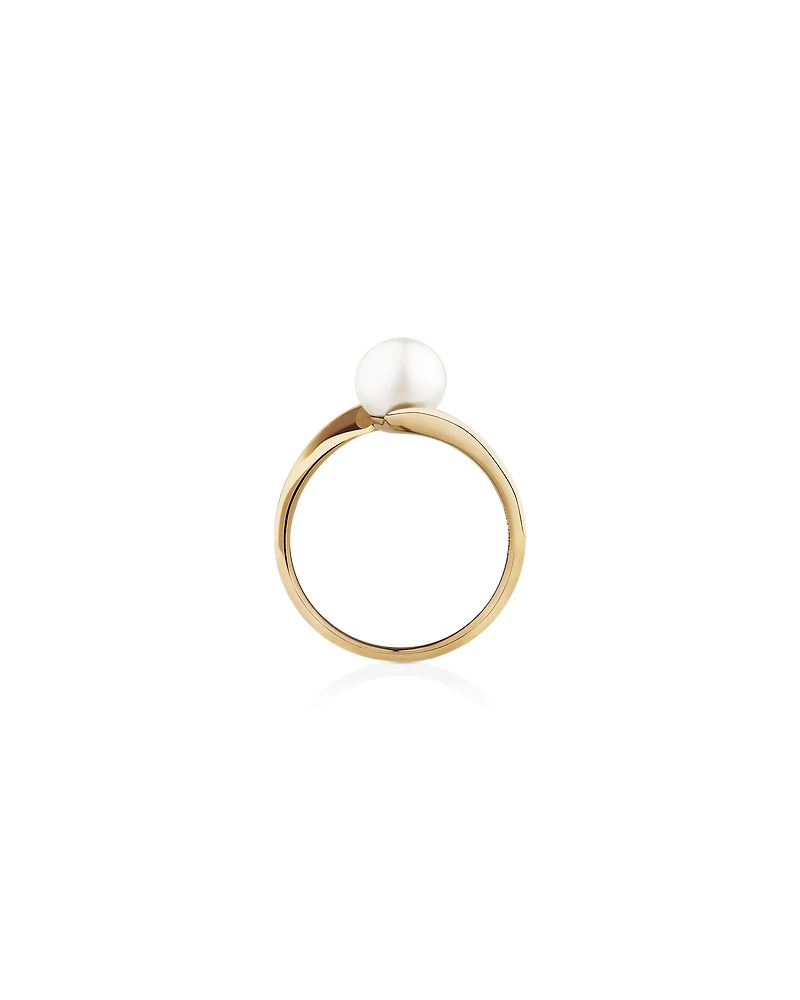 Twist Ring with Cultured Freshwater Pearl in 10kt Yellow Gold
