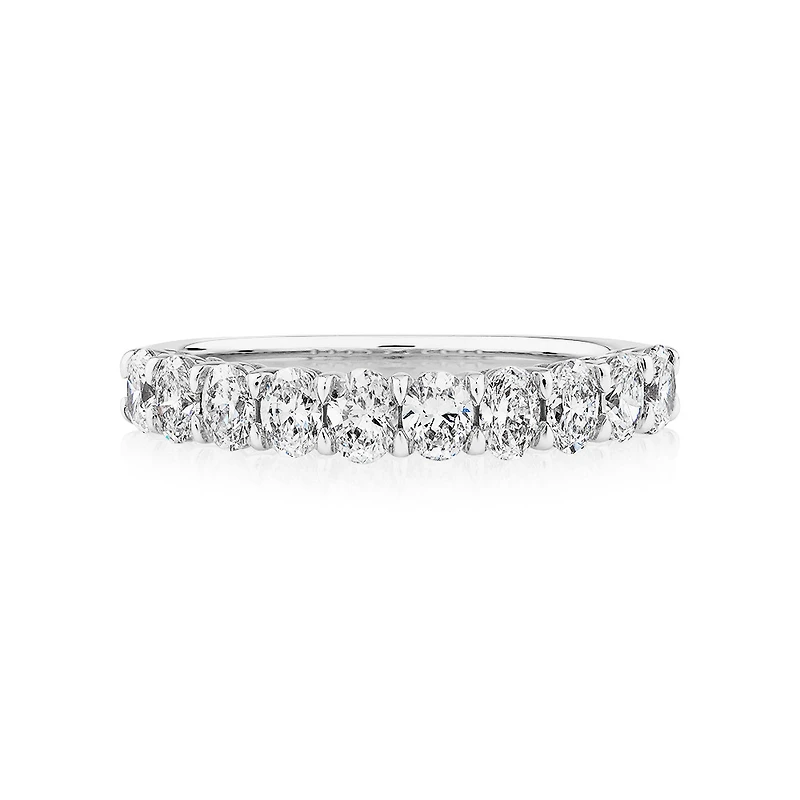 Alliance à 10 pierres en or blanc 14 K avec diamants totalisant 0,90 ct