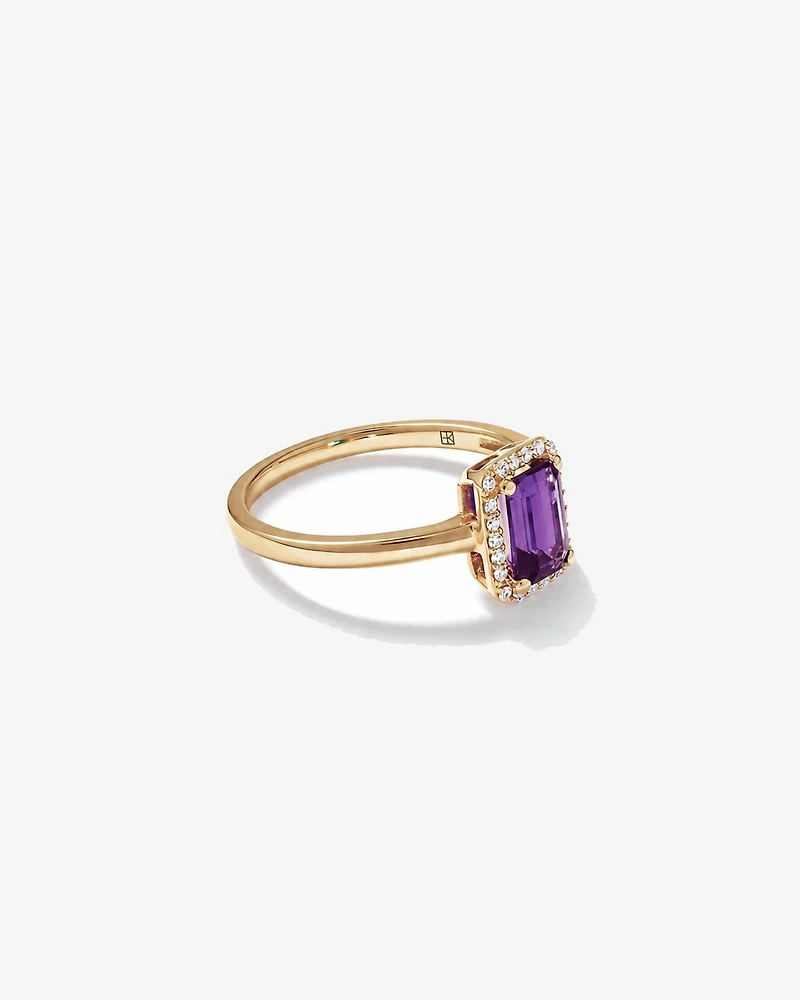 Bague halo Améthyste taille émeraude avec diamants en or jaune 10 ct