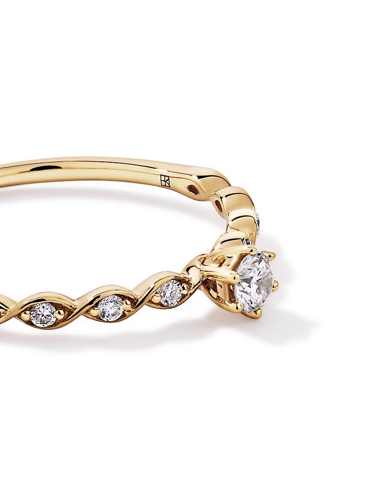 0.17TW Round Brilliant Laboratory-Grown Diamond Promise Ring 10kt Gold