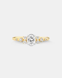 Bague à halo ovale en or blanc et jaune 14 K à diamants dispersés totalisant 0,63 ct
