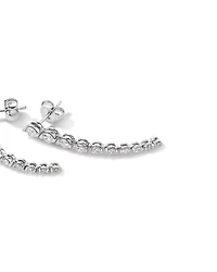 0,50 carat TW Boucles d'oreilles pendantes graduées en diamant en or blanc 18kt