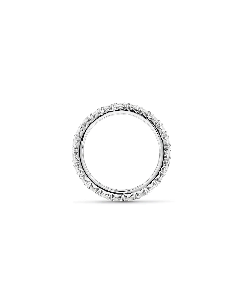 Alliance éternité en platine avec diamants totalisant 2 ct