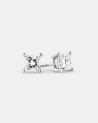 Boutons d'oreilles certifiés en or blanc 14 K avec diamants totalisant 0,96 ct