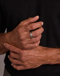 Carat TW Round Brilliant Bevelled Edge Men's Ring in Platinum