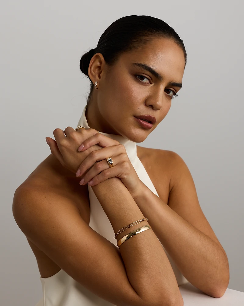 Carat Laboratory-Grown Elongated Cushion East-West Diamond Solitaire Bezel Engagement Ring 14kt Yellow Gold