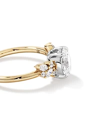 Bague de fiançailles avec diamants laboratoire taille ovale TW 1,40 carats et pierre latérale ronde en or jaune blanc 14
