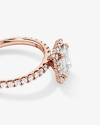 Bague de fiançailles en halo de diamants cultivés en laboratoire TW taille émeraude de 1,78 carat en or rose 14 carats