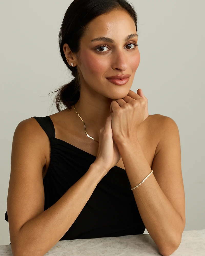 Bracelet en diamant de laboratoire taille émeraude 1,00TW en or 10 carats