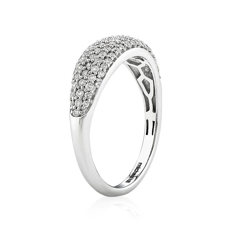 Bague à pavé en or blanc 10 K avec diamants totalisant 0,50 ct