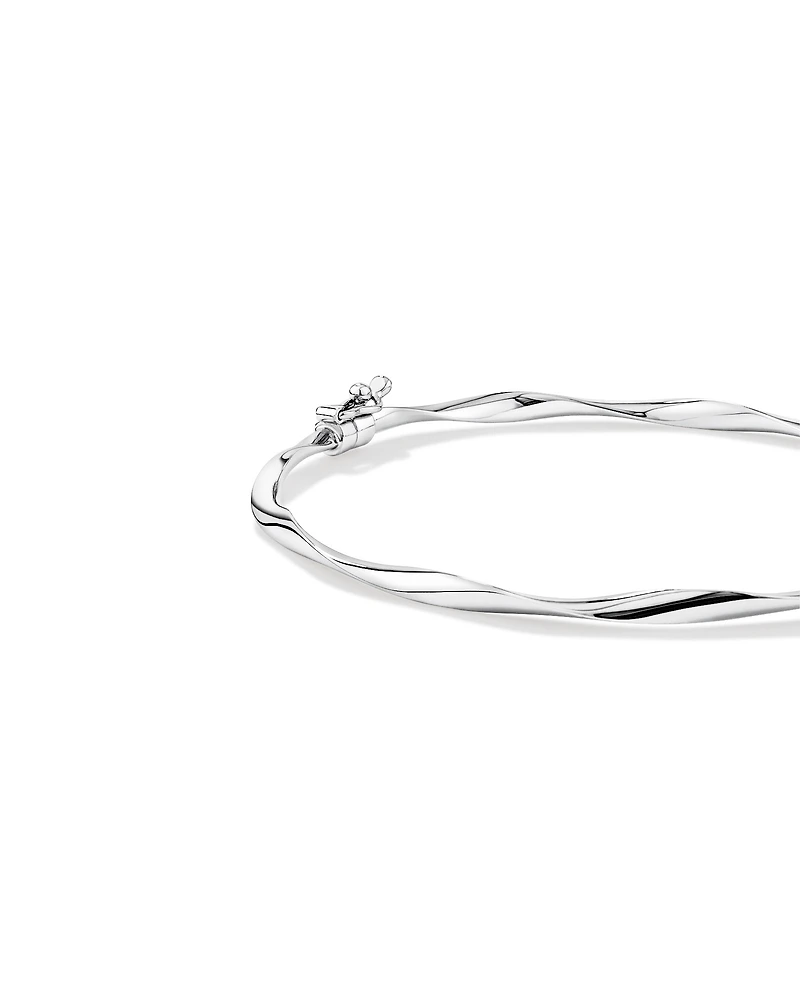 Twist Bangle in 10kt White Gold