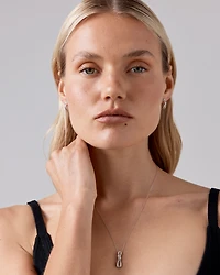 Boucles d'oreilles clous demi-créoles en nœud en argent sterling