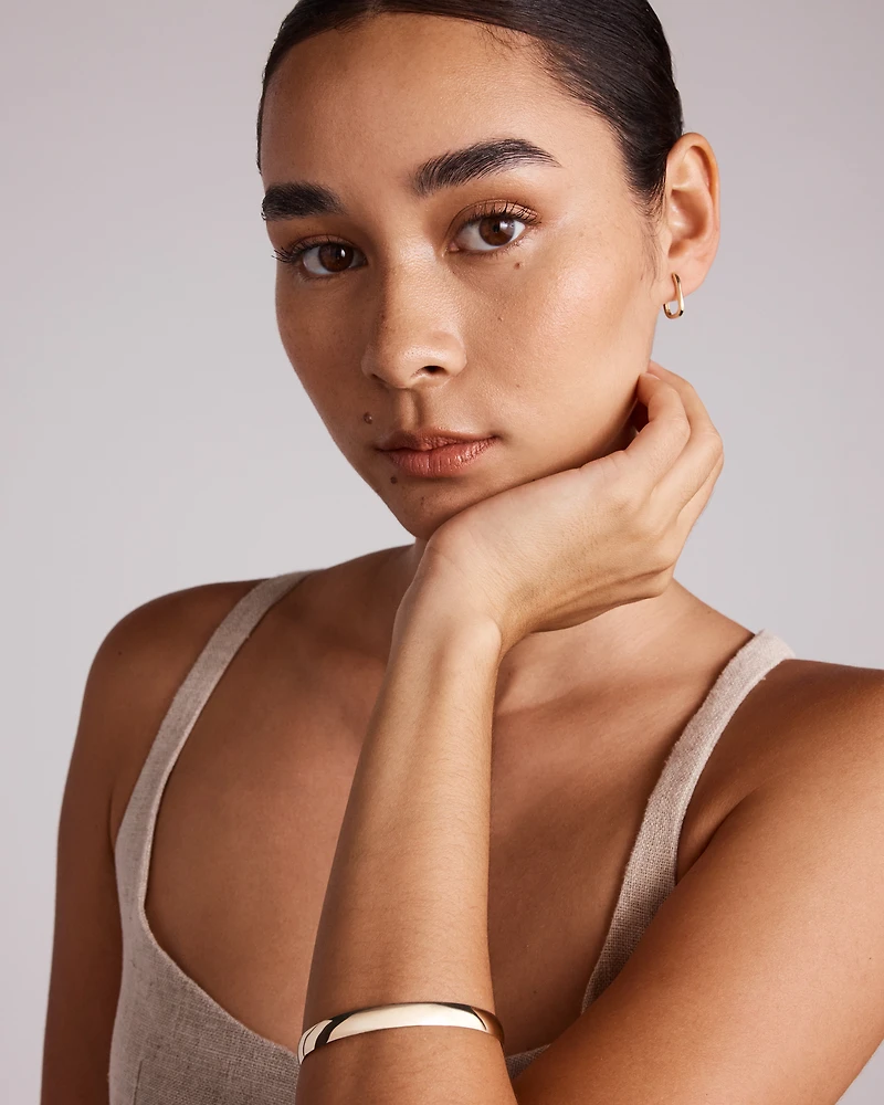 65mm (2.5") 7.3mm Width Solid Round Bangle in 10kt Yellow Gold