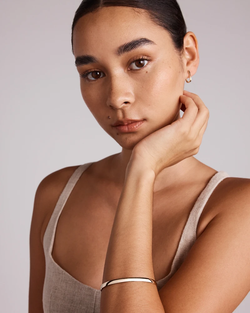 65mm (2.5") 4.7mm Width Solid Round Bangle in 10kt Yellow Gold