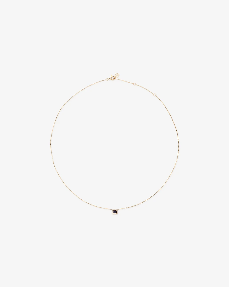 Collier Halo en Pierre Précieuse Saphir Bleu Taille Émeraude et 0,05 Carat TW Diamant en Or Jaune 10 kt
