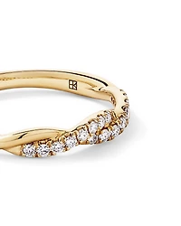 Alliance torsadée en or jaune 14 carats sertie d'un diamant rond brillant de synthèse 0,16 carat