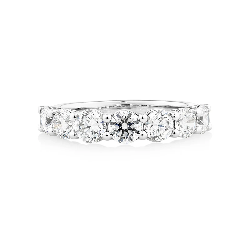 Alliance en or blanc 14 K avec diamants créés en laboratoire totalisant 2 ct
