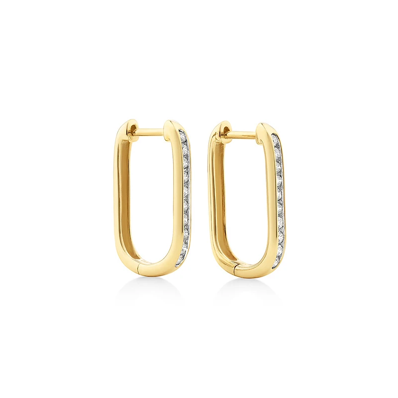 Anneaux courts en or jaune 10 K avec diamants totalisant 0,22 ct