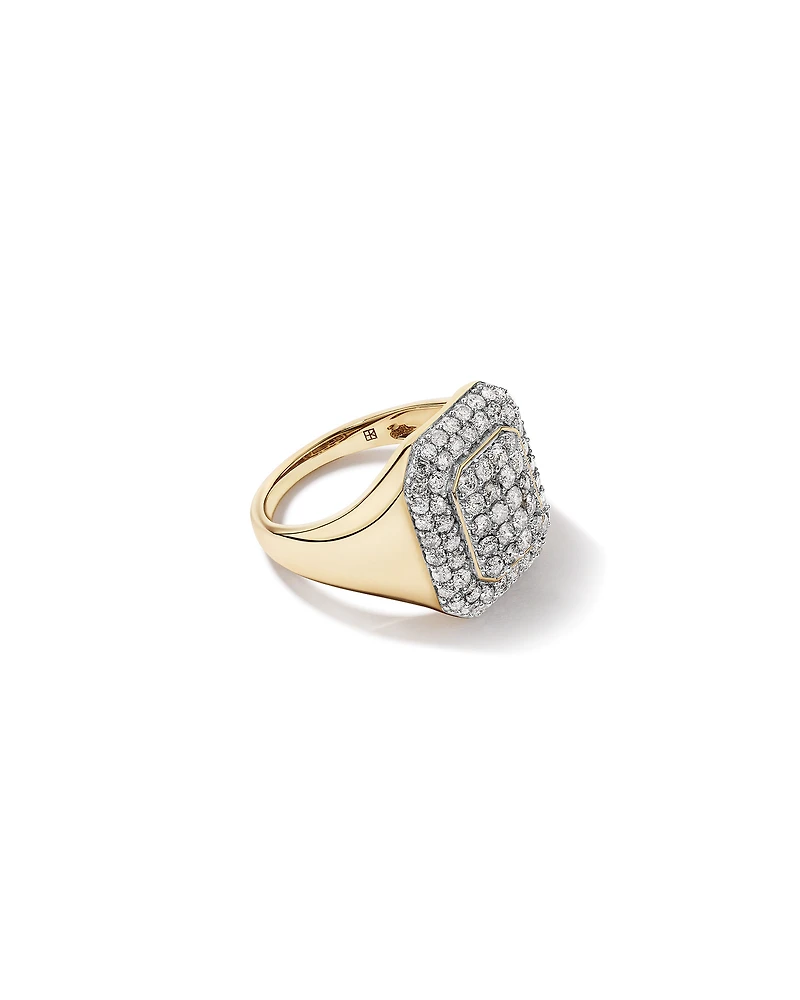 Carat TW of Cluster Diamonds in 10kt Yellow Gold