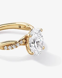 Bague de fiançailles torsadée en or jaune 14 carats, sertie d'un diamant ovale 2,10 carats cultivé laboratoire