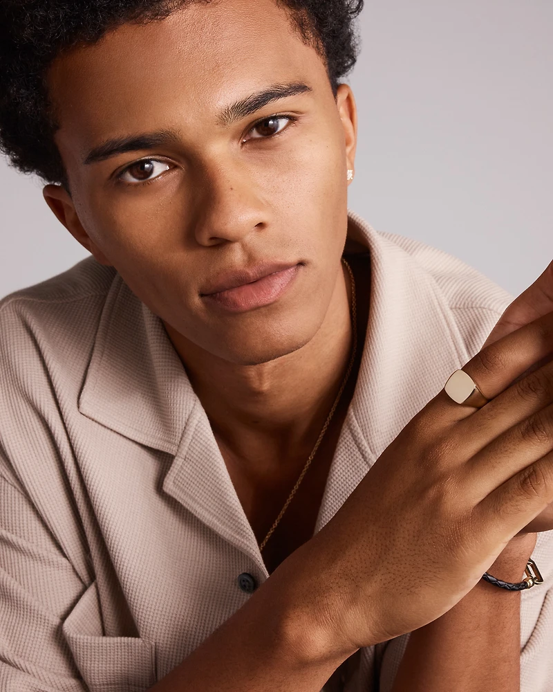 Men's Signet Ring in 10kt Yellow Gold