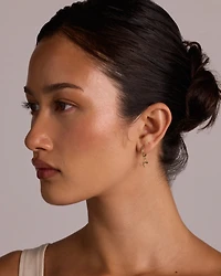 Breloque d’oreille simple nœud en or jaune 10 carats