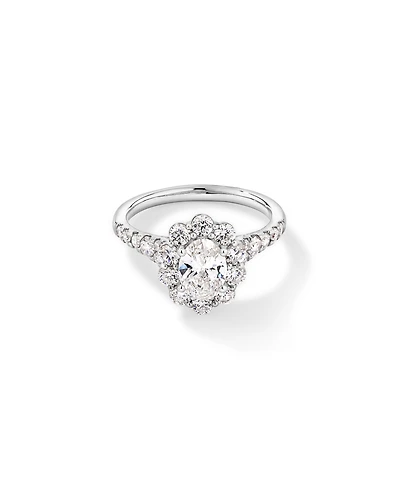 Bague en or blanc 14 carats sertie d'un diamant ovale de synthèse 2,15 (poids total) avec halo