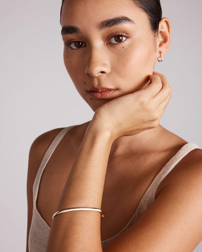 65mm (2.5") 3.8mm Width Solid Oval Bangle in 10kt Yellow Gold