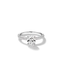 Bague De Fiançailles Solitaire En Diamant Laboratoire Taille Ovale 1,95 Carat Poids Total Avec Accent Latéral Or Blanc 14 Carats