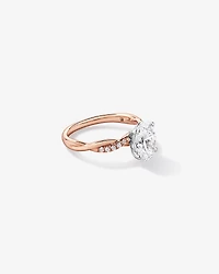 Bague de fiançailles torsadée en or rose et blanc 14 carats, sertie d'un diamant ovale 2,10 carats cultivé laboratoire