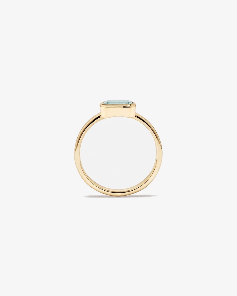 Aquamarine Bezel Ring 10kt Yellow Gold