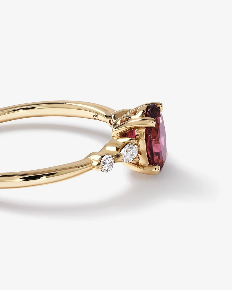 Bague Scatter avec Tourmaline Rose Ovale et 0,10 Carat PT de Diamants en Or Jaune 10 carats