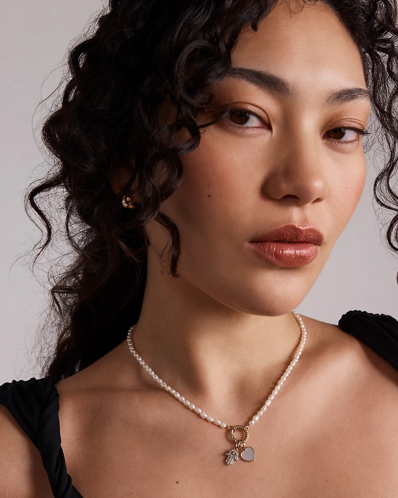 Pendentif cœur d'amour en nacre en or jaune 10 carats