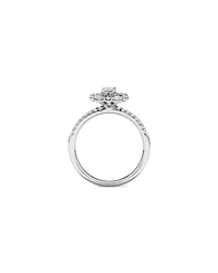 Bague en or blanc 14 carats sertie d'un double halo de diamants ronds brillants et marquise (poids total : 0,62 carat)