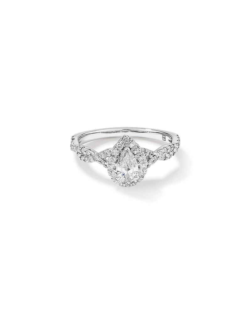 0,75 carat TW bague de fiançailles torsadée avec halo et diamant taille poire en or blanc 14 carats