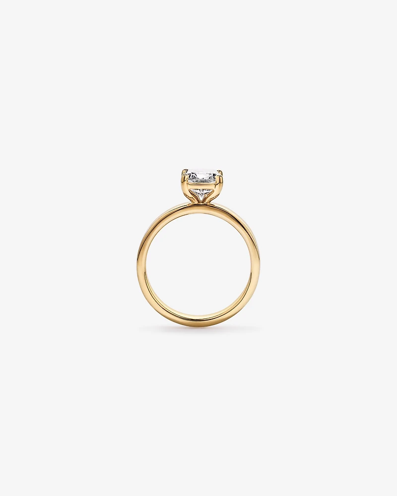 Bague solitaire en or jaune 14 carats sertie d'un diamant de laboratoire taille coussin allongé 2,00