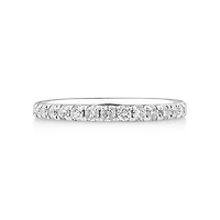 Alliance en or blanc 14 K avec diamants totalisant 0,50 ct