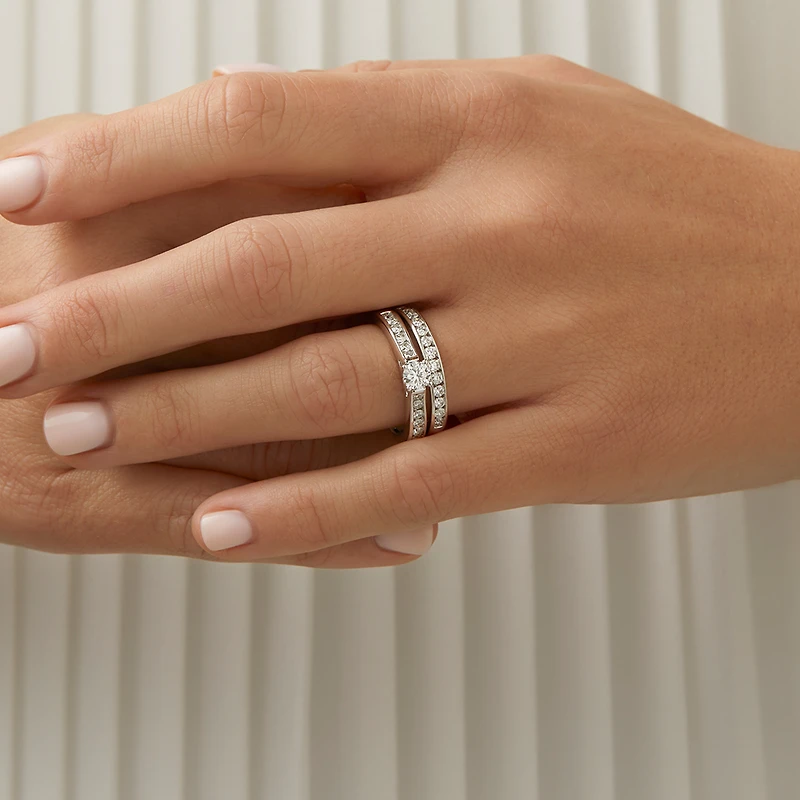 Ensemble nuptial en or blanc 14 K avec diamants totalisant 1,00 ct