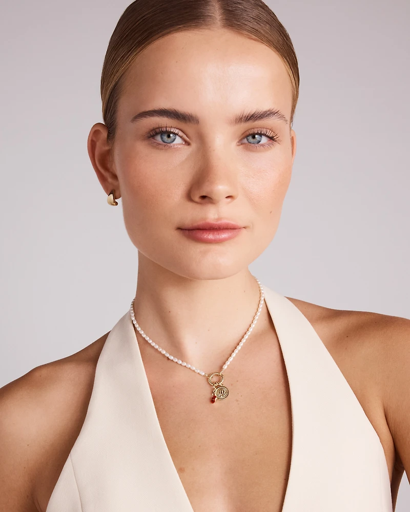 Pendentif zodiaque Vierge avec accents de diamants en or jaune 10 carats