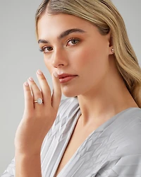 0,50 Carat TW Bague avec grappe de diamants en forme d'ovale en or jaune & blanc 14kt