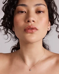 2,00 Carat TW Boucles d'oreilles puces solitaires en diamant en or jaune 18kt