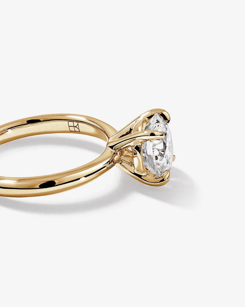 2.25 Carat Round Brilliant Laboratory-Grown Diamond Solitaire Ring 14kt Yellow Gold